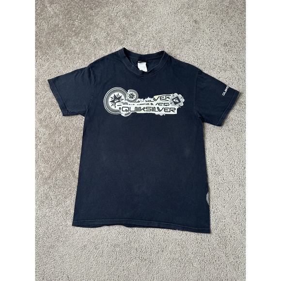 Vintage Mens Tshirt Y2K Quiksilver Black Graphic Logo Surf Skateboarding, Size S - Picture 1 of 4